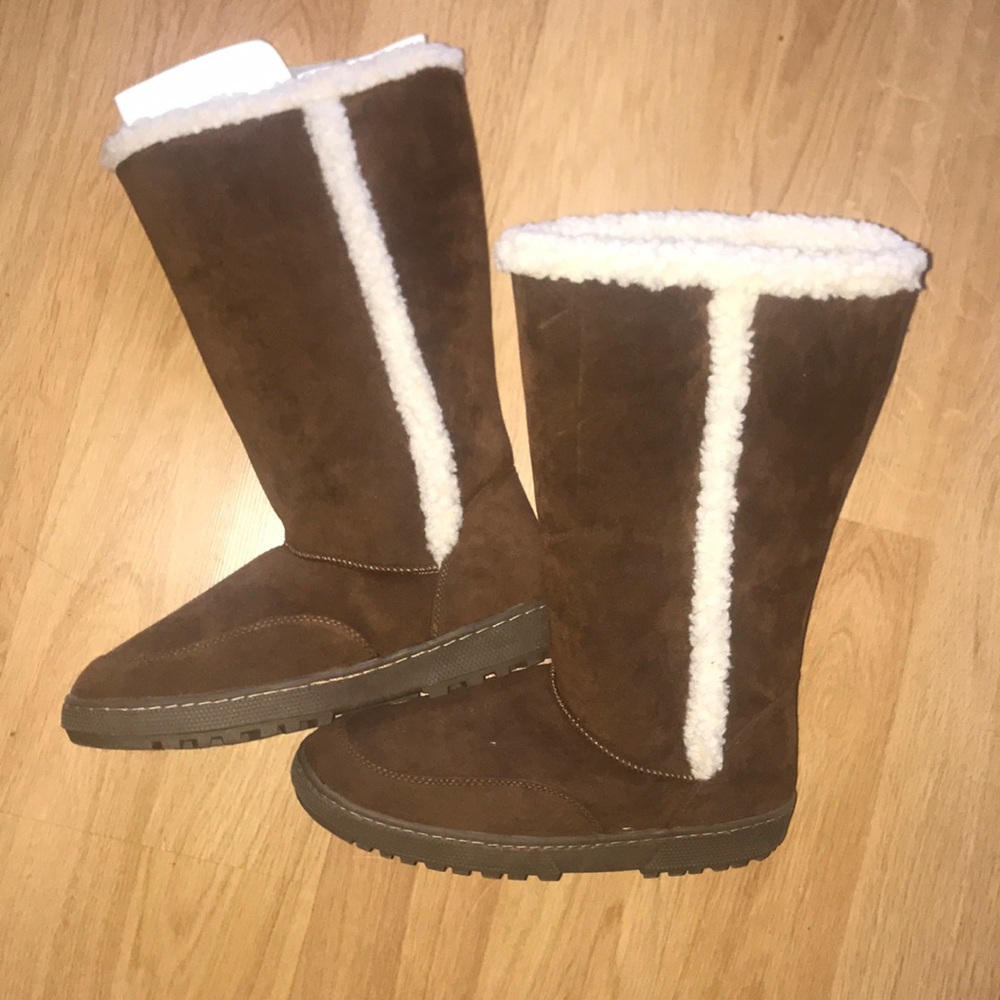 Tall winter boots